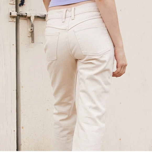 Brandy Melville J. Galt Brielle Bootcut Low Rise Jeans. Cream. Size small - Picture 10 of 10